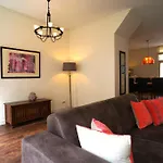 Stayci Serviced Apartments Noordeinde